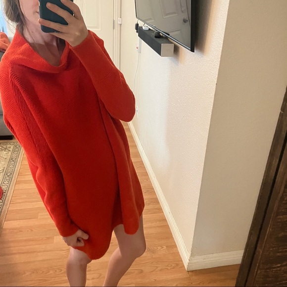 Free People slouchy ottoman tunic- size small- orange - Picture 5 of 7